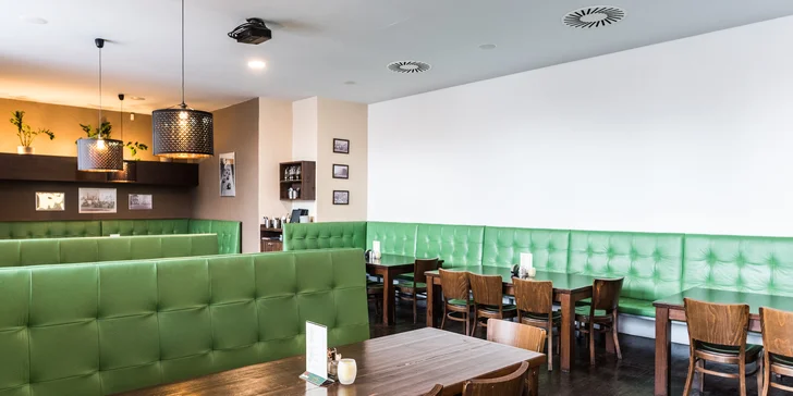 2× italská pizza dle výběru v Okruh pub: 49 druhů vč. vegetariánských variant
