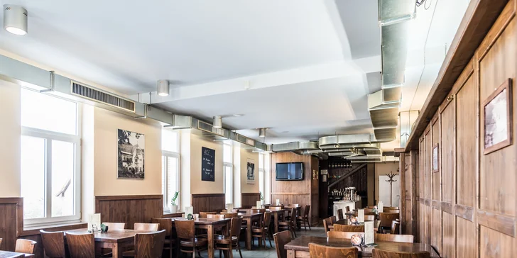 2× italská pizza dle výběru v Okruh pub: 49 druhů vč. vegetariánských variant