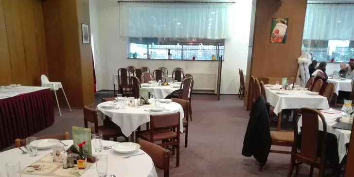 Round steak na grilu, s omáčkou i přílohou dle výběru pro jednoho i pro 2