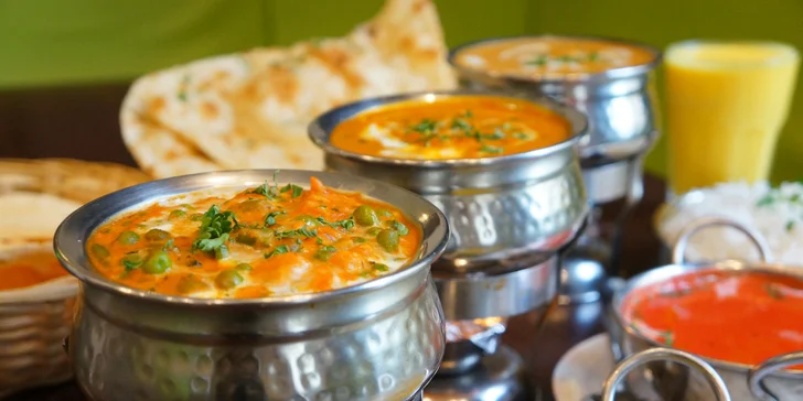 4chodové nepálsko-indické menu v masité i vegetariánské verzi pro 2