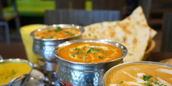 4chodové nepálsko-indické menu v masité i vegetariánské verzi pro 2