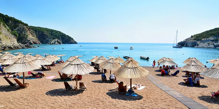 7 nocí v Černé Hoře v letovisku Čanj: hotel 250 m od pláže s plnou penzí