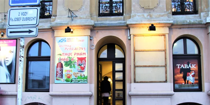 Džusy a nektary z exotického ovoce k vyzvednutí v centru Brna