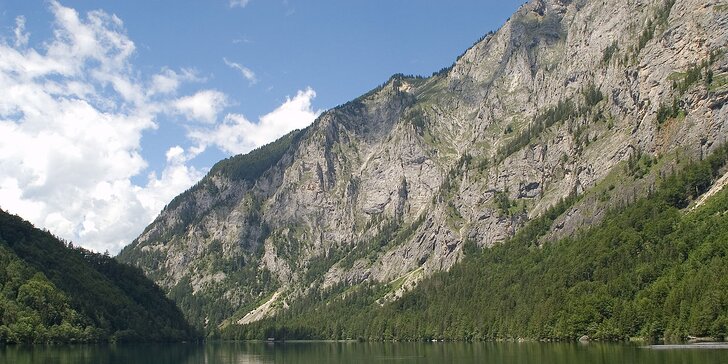 Důl na železnou rudu Erzberg a smaragdové jezero Leopoldsteinersee