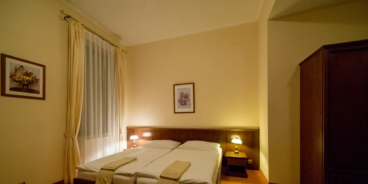Romantika pro 2 v ceněném penzionu v srdci lázeňského parku vč. wellness