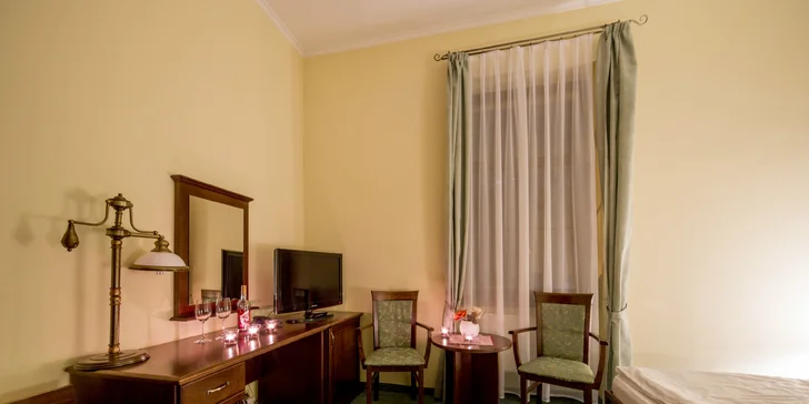 Romantika pro 2 v ceněném penzionu v srdci lázeňského parku vč. wellness