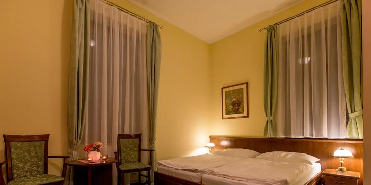 Romantika pro 2 v ceněném penzionu v srdci lázeňského parku vč. wellness