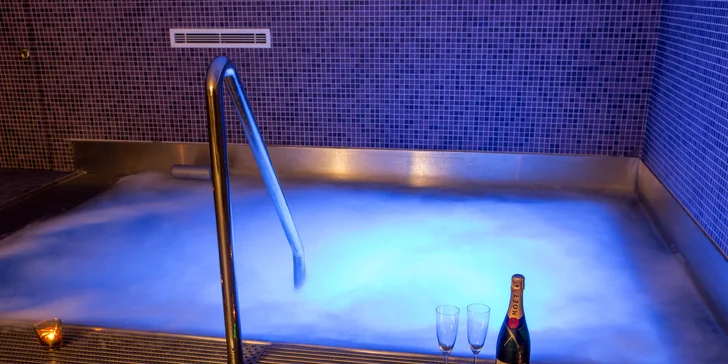 Romantika pro 2 v ceněném penzionu v srdci lázeňského parku vč. wellness