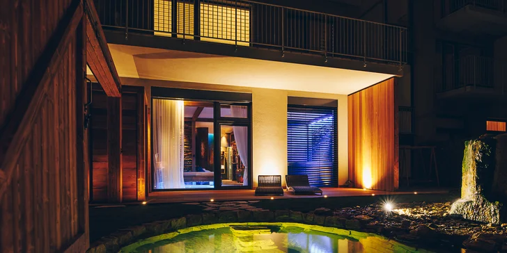 Relax v ráji: privátní wellness s vířivkou, párou, saunou a vínem až pro 4 osoby