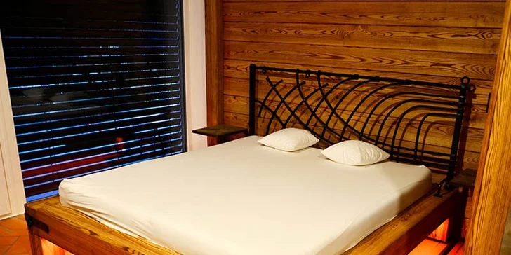 2 hodiny v ráji: privátní wellness & spa s lahví prosecca i miskou jahod pro dva