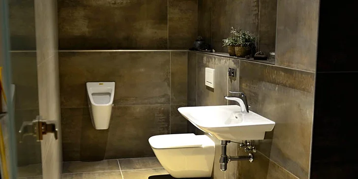 2 hodiny v ráji: privátní wellness & spa s lahví prosecca i miskou jahod pro dva