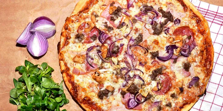 Vyberte si 2 pizzy dle chuti k vyzvednutí ve Flash foodu