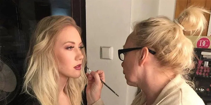 Večerní líčení na plesy a další akce nebo fotomake-up ve Studiu Visage Anděl