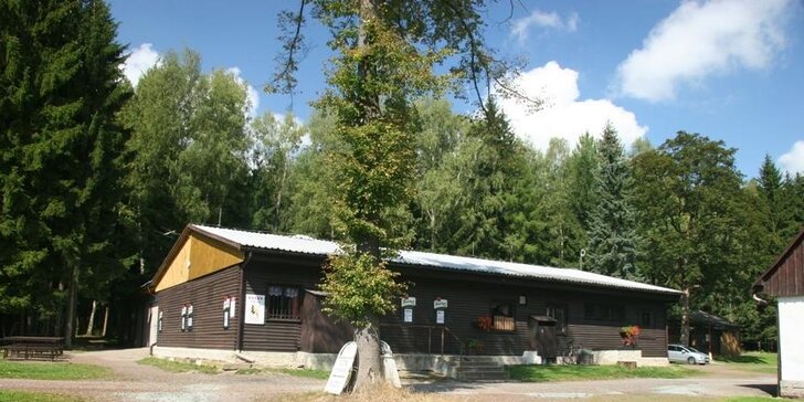 Parádní babí léto poblíž Adršpachu: 3 až 6 dní v chatce včetně polopenze