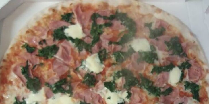 Dvě pizzy o průměru 32 cm z pravých italských surovin: na výběr z 16 druhů