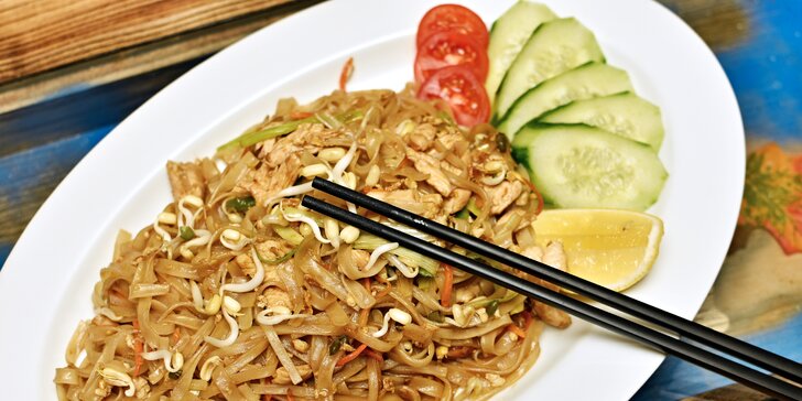Asijské 4chodové menu pro 2: thajská, vietnamská i japonská kuchyně