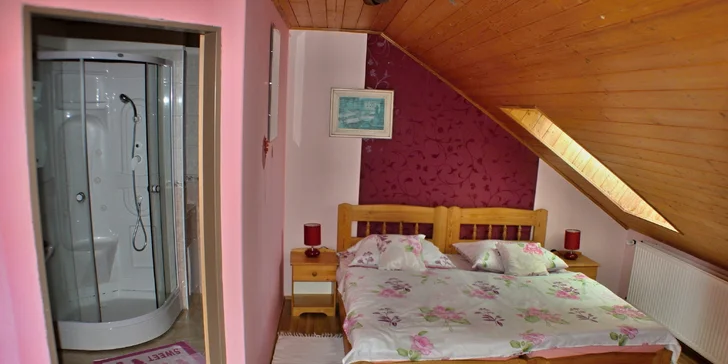 Romantické jaro pro 2 v Českém Krumlově se snídaní a lahví sektu