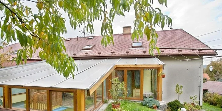 Romantické jaro pro 2 v Českém Krumlově se snídaní a lahví sektu