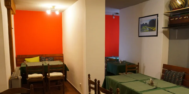 Tříchodové indické menu: vegetariánské nebo masové a exotický nápoj