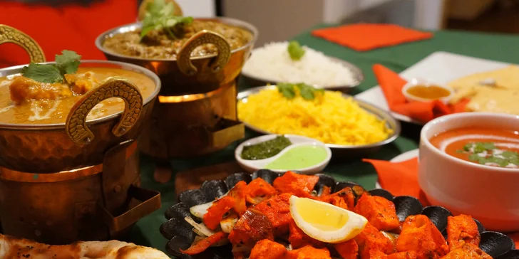 Tříchodové indické menu: vegetariánské nebo masové a exotický nápoj