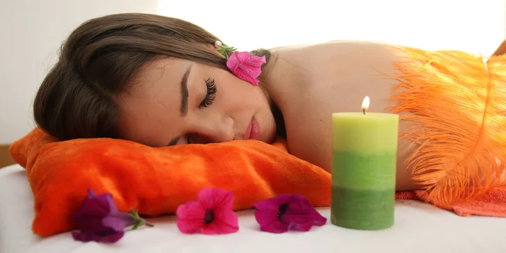 120 minut smyslného relaxu pro ženy: tantra masáž