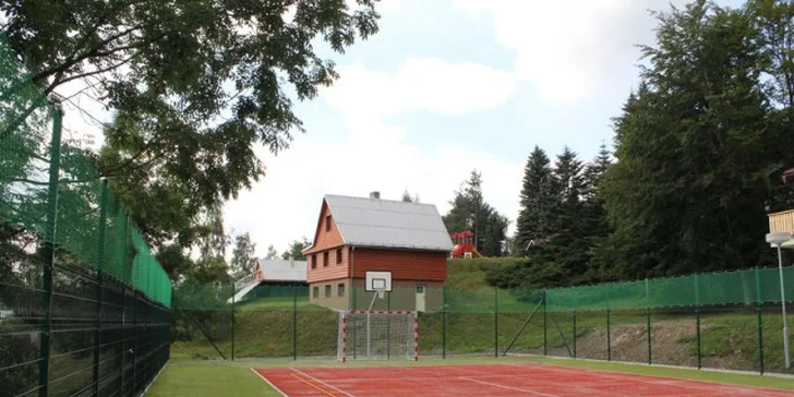 Velikonoce v Beskydech: polopenze s bio hovězími steaky i saunováním