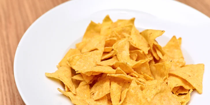 Mexické menu s pivem Corona i bez: nachos, burrito i dezert churro pro 2 osoby