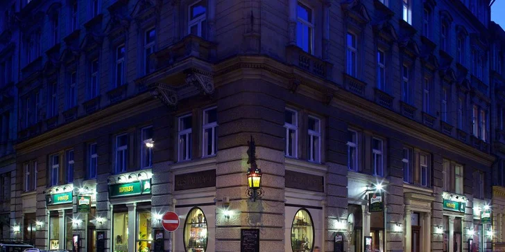 2 burgery a 2 piva v restauraci U Matěje Kotrby