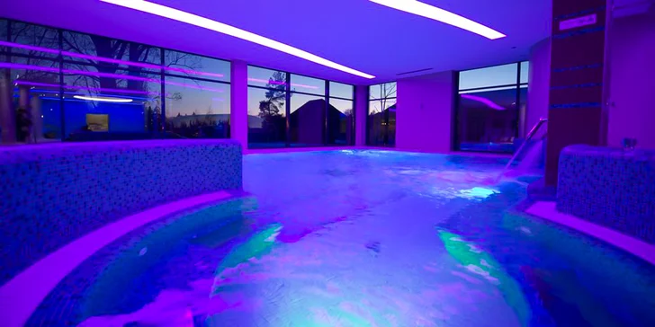Pobyt v Egeru: 4* hotel jen pro dospělé, wellness, termály a polopenze