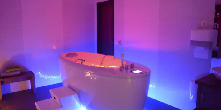 Pobyt v Egeru: 4* hotel jen pro dospělé, wellness, termály a polopenze