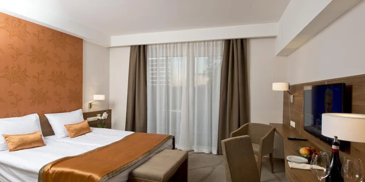 Pobyt v Egeru: 4* hotel jen pro dospělé, wellness, termály a polopenze