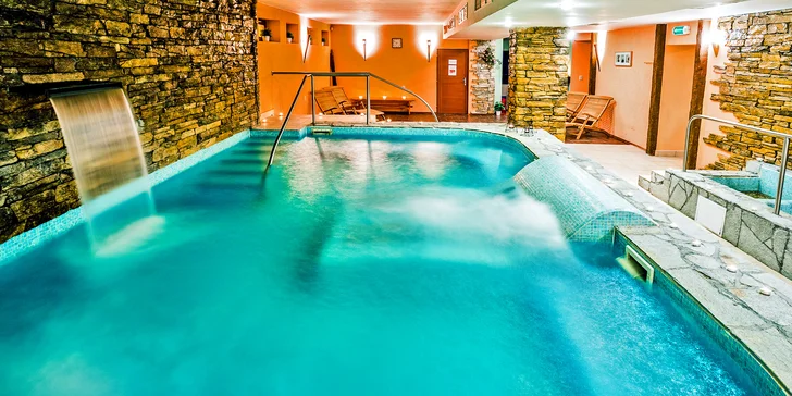 Léto pod Nízkými Tatrami s polopenzí, wellness a kartou slev