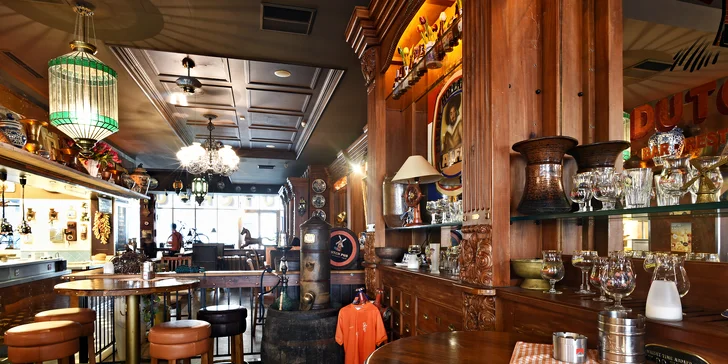 Luxusní Premium Rib-eye Burger s výběrovým masem v elegantním prostředí