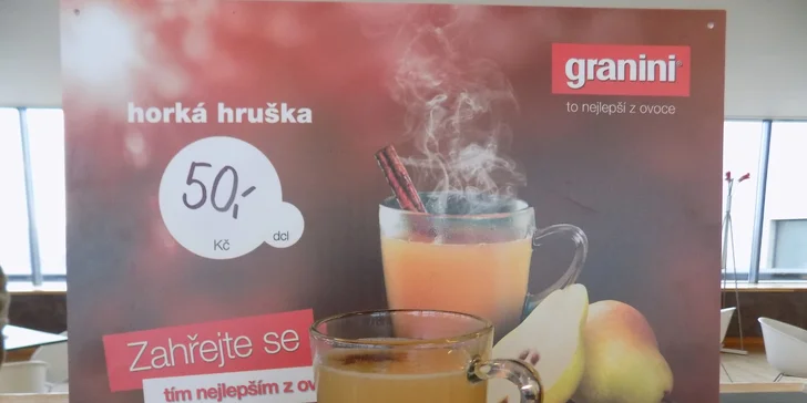 2 teplé nápoje na Vítkově nebo na Petříně: svařený džus nebo caffè latte