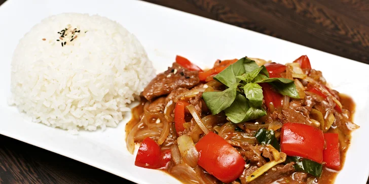 Vietnamské menu pro 1 či 2: Předkrm i hlavní chod podle výběru