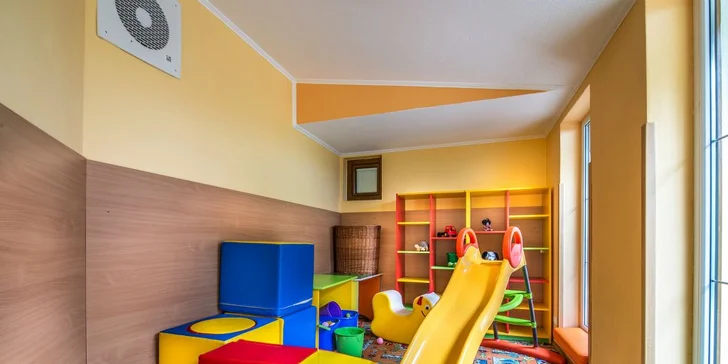 Pobyt pro dva v Nízkých Tatrách: polopenze, bezén i vířívá venkovní káď