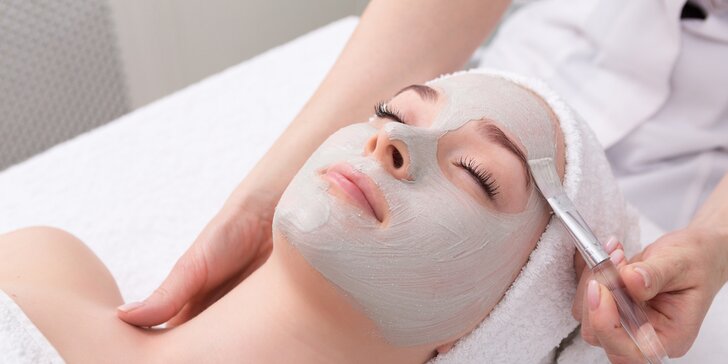 Zdravé kosmetické ošetření obličeje a dekoltu s liposomy dle typu pleti