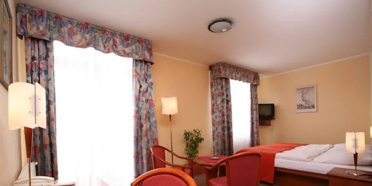 Výlety nabitá dovolená u Zlína: 3* hotel Baťov, polopenze, vstup do ZOO Zlín