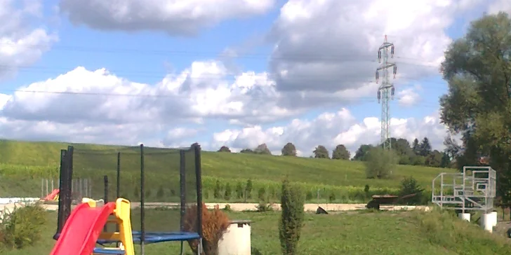 60 minut v sedle: projeďte se na koni v jízdárně JK Caballero