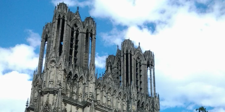 Svatojakubskou cestou přes Lurdy do Santiaga de Compostela: 7x nocleh, snídaně