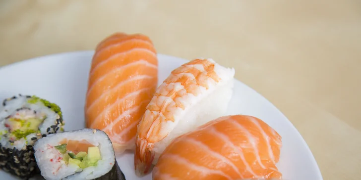 Jak říkají zákazníci: vynikající sushi sety s 22–38 kousky, některé i s polévkami