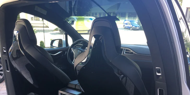 SUV Tesla X P90D: Nejrychlejší elektromobil v ČR s výkonem 770 koní