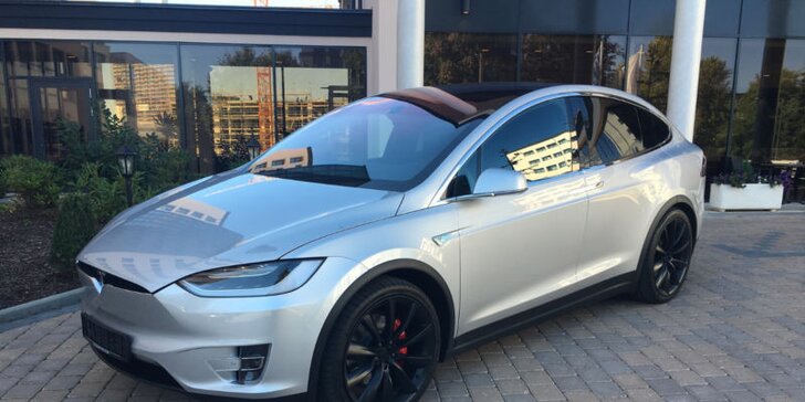 SUV Tesla X P90D: Nejrychlejší elektromobil v ČR s výkonem 770 koní