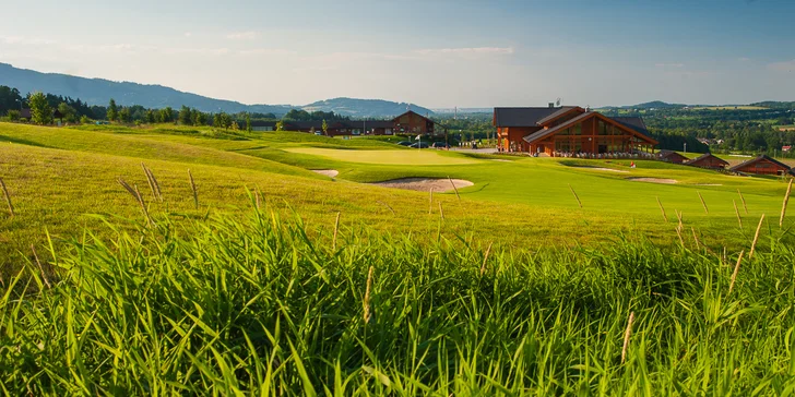 Golfový pobyt v Beskydech: neomezený vstup na green, snídaně a masáž
