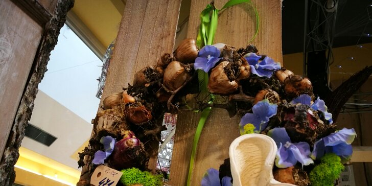 Workshop jarní floristiky v Carmen Flora - vyrobte si jarní aranžmá
