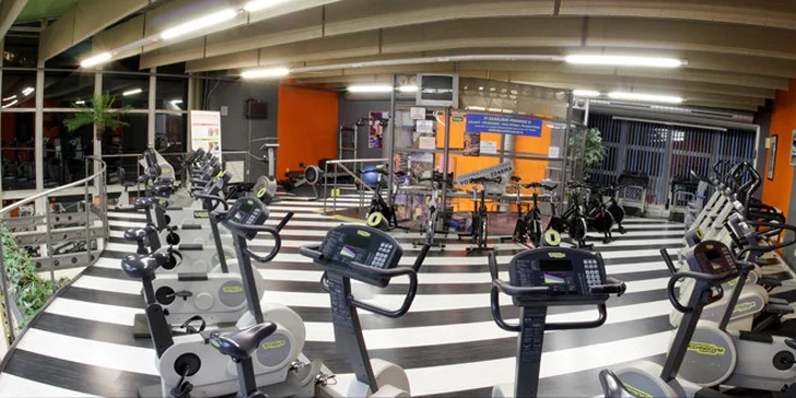 10 vstupů do Fitness Stationu, 10x bazén, whirlpool, sauna + 500 Kč kredit na solárium