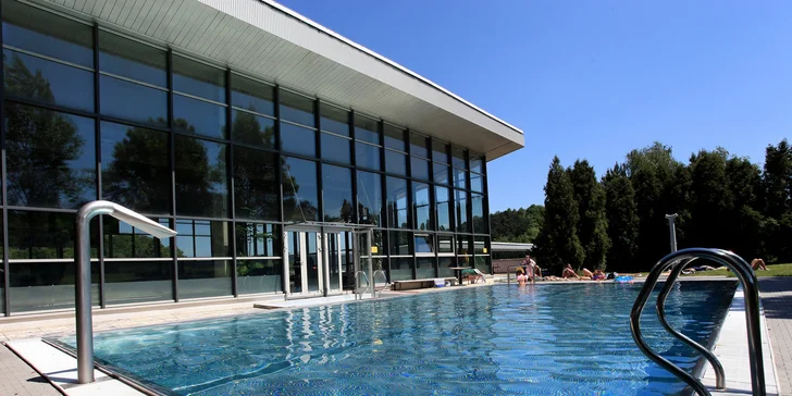 10 vstupů do Fitness Stationu, 10x bazén, whirlpool, sauna + 500 Kč kredit na solárium