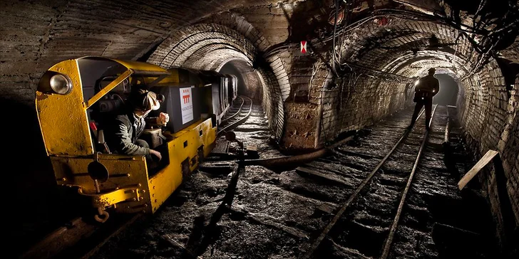 Ve stopách horníků: Exkurze do historického dolu vč. jízdy důlním vlakem