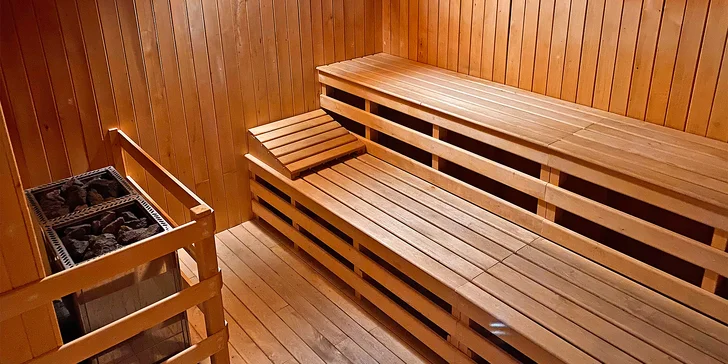 Stačí navštívit privátní venkovní Wellness Zlatý Chlum a oddat se relaxu.