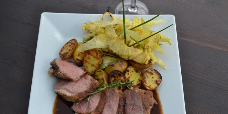 3chodové velikonoční menu pro 1: kachní prsa sous-vide i domácí lívance